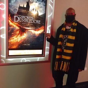 Newt Scamander Fantastic Beasts and where to find them hand knitted scarf